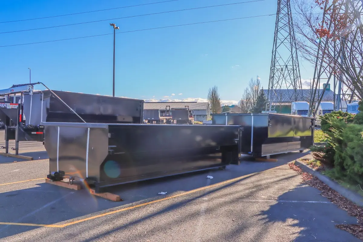 Professional dumpster rental and junk removal service in Dundee